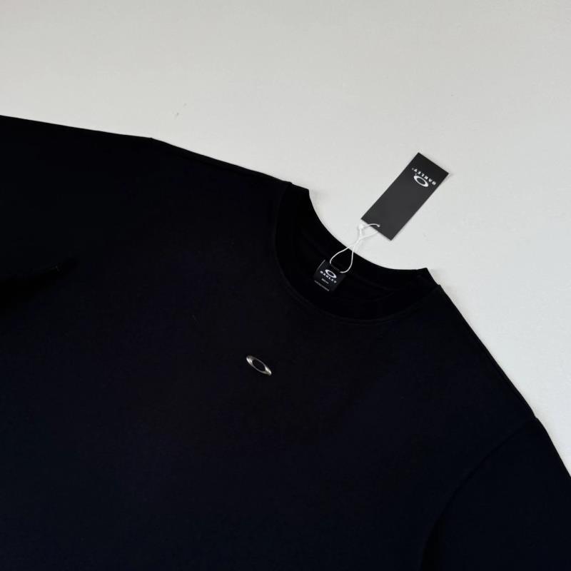 detail noir zoom logo