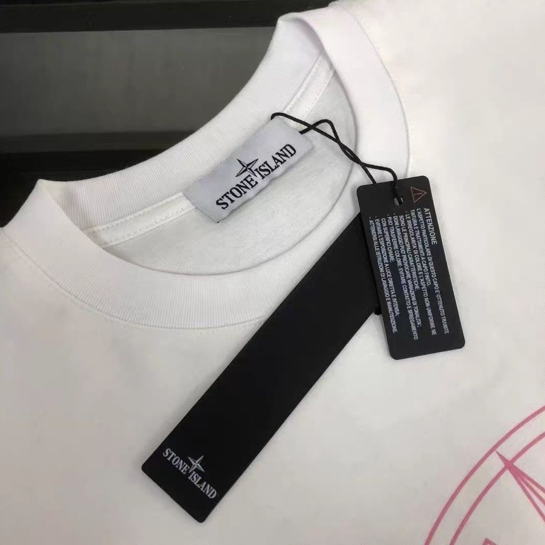 detail blanc col certilogo