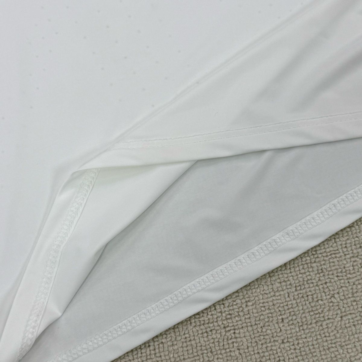 detail blanc coutures