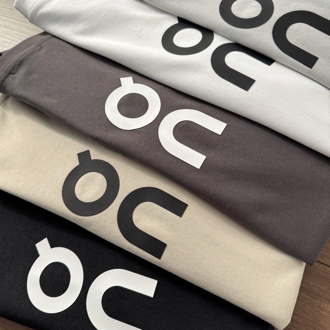 blanc noir gris pâle beige anthracite stack