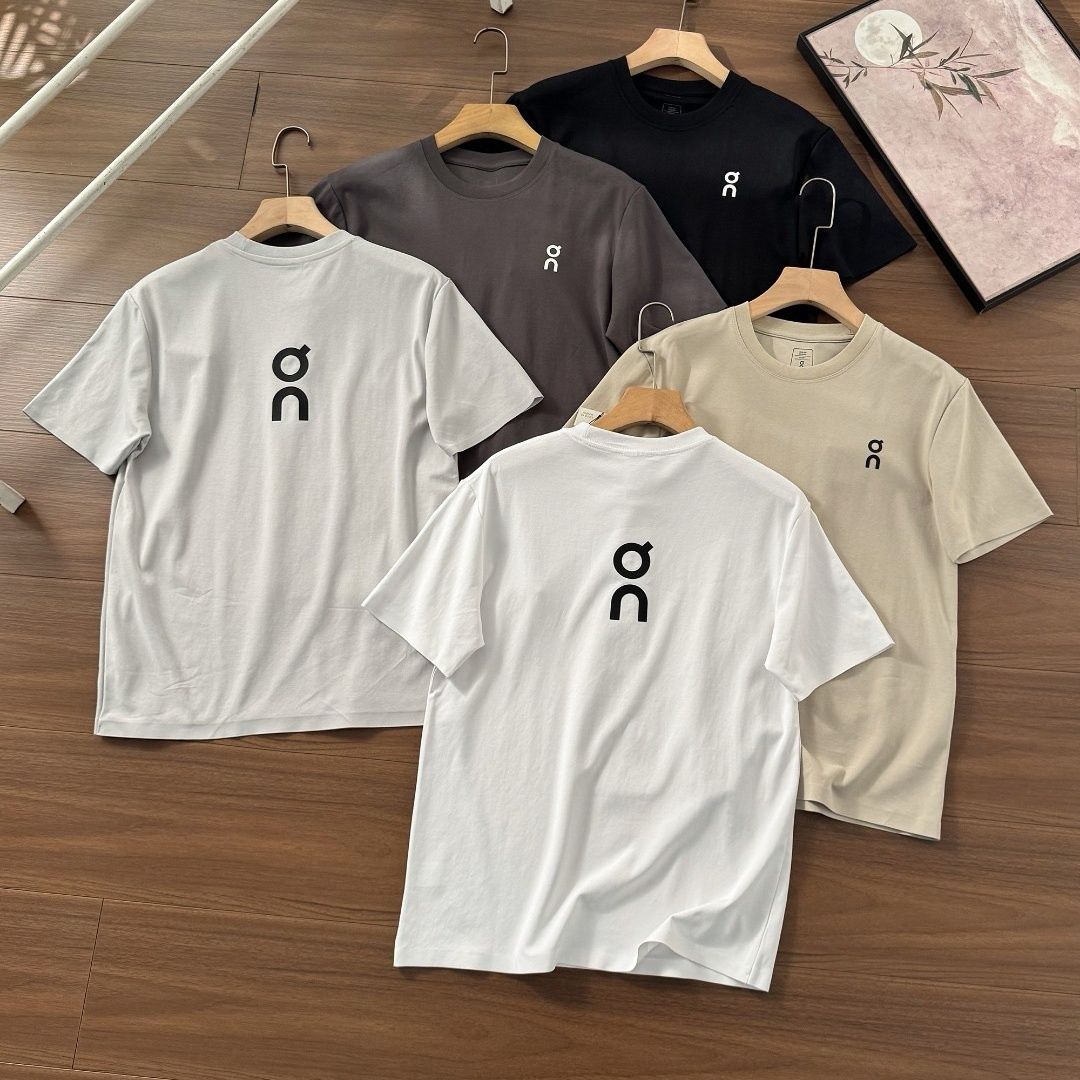 blanc noir gris pâle beige anthracite ensemble