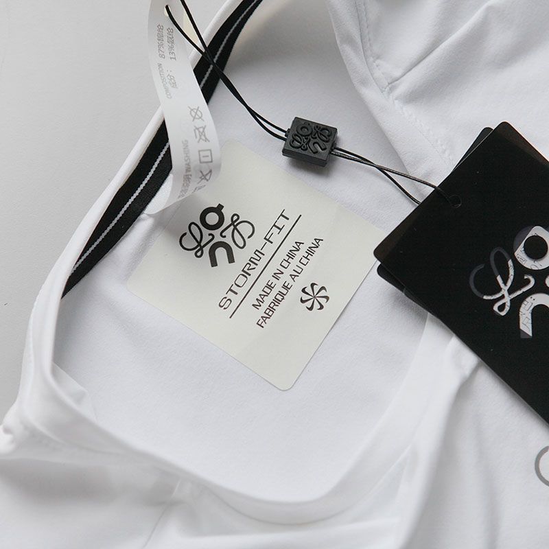 blanc detail 1