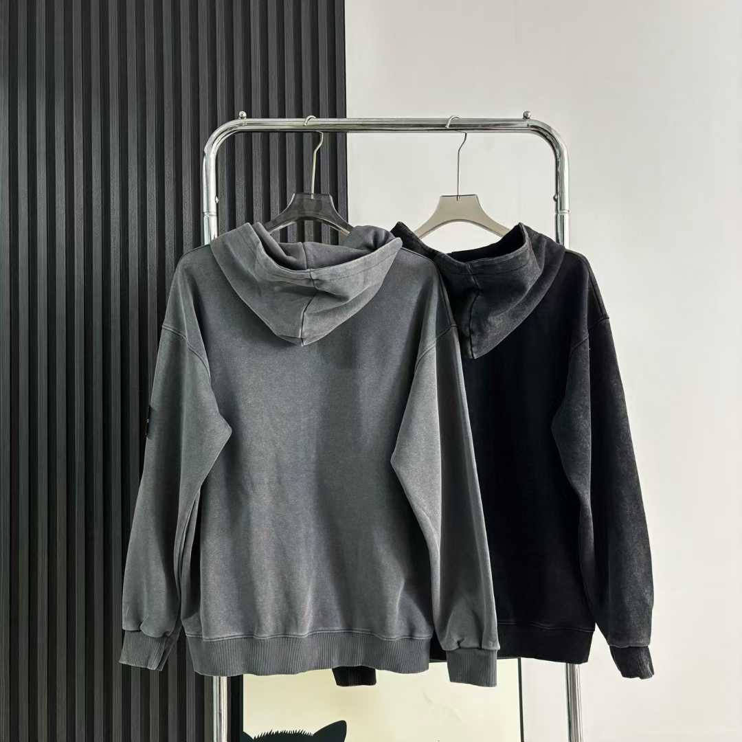 gris noir dos
