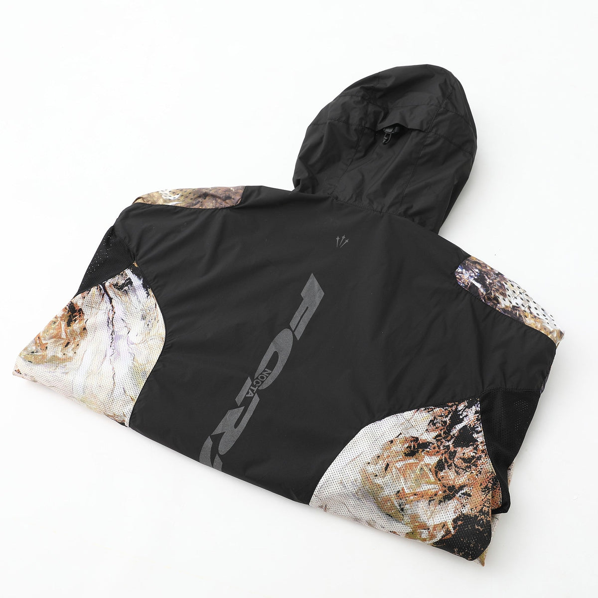 noir capuche