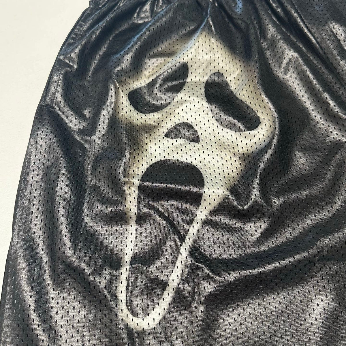 noir detail ghostface