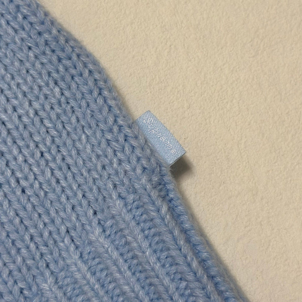 bleu ciel detail maille