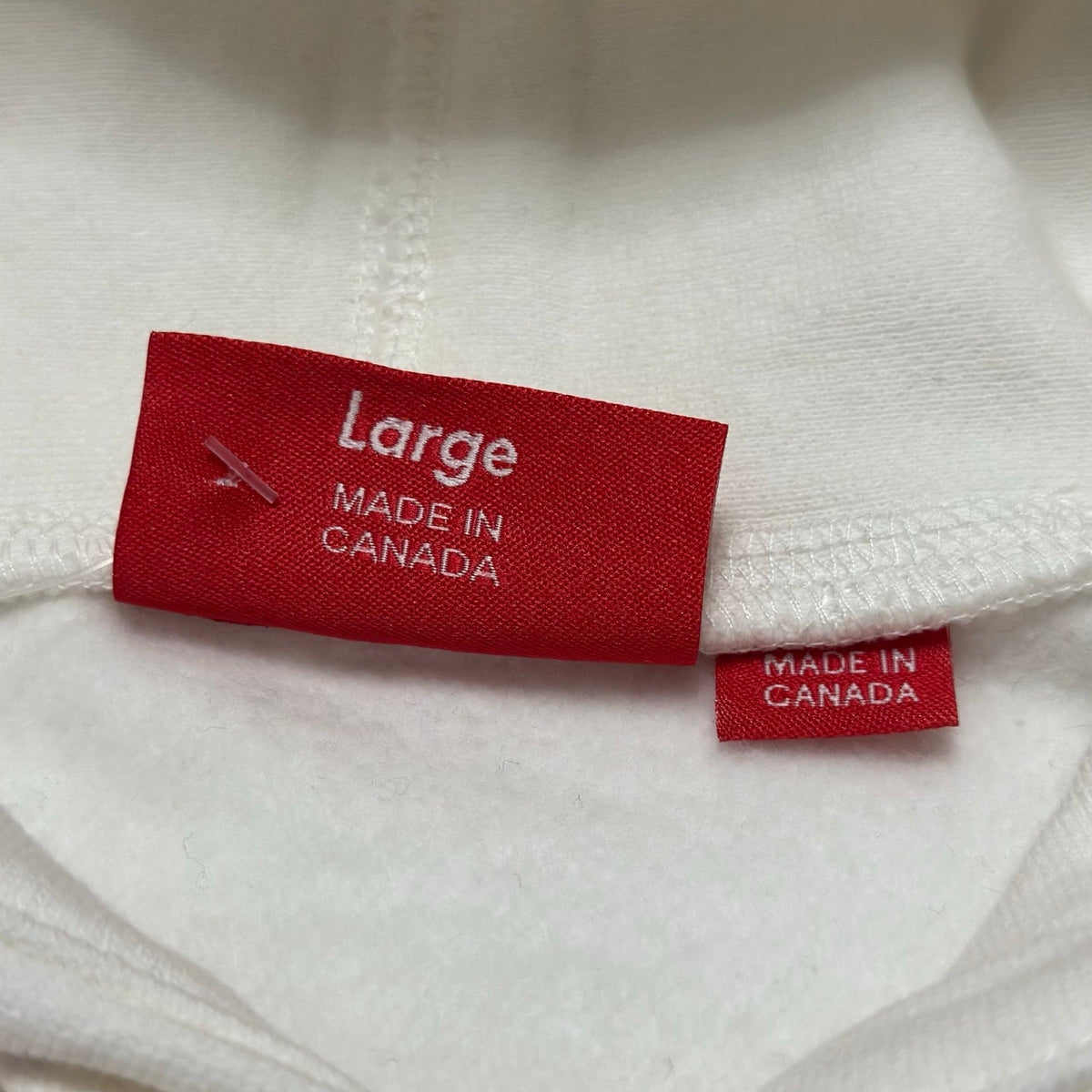 blanc detail taille