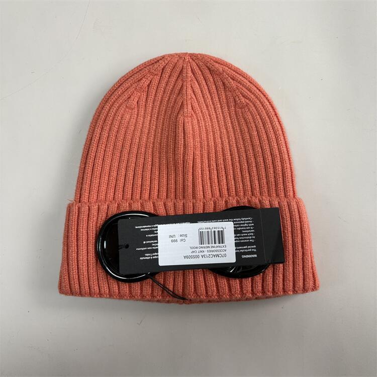Bonnet C.P. Company Saumon — vue 1