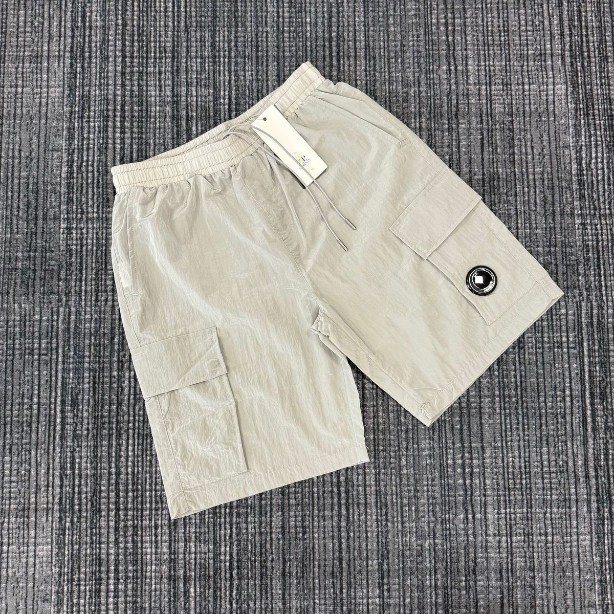 Short C.P. Company Beige — vue 1