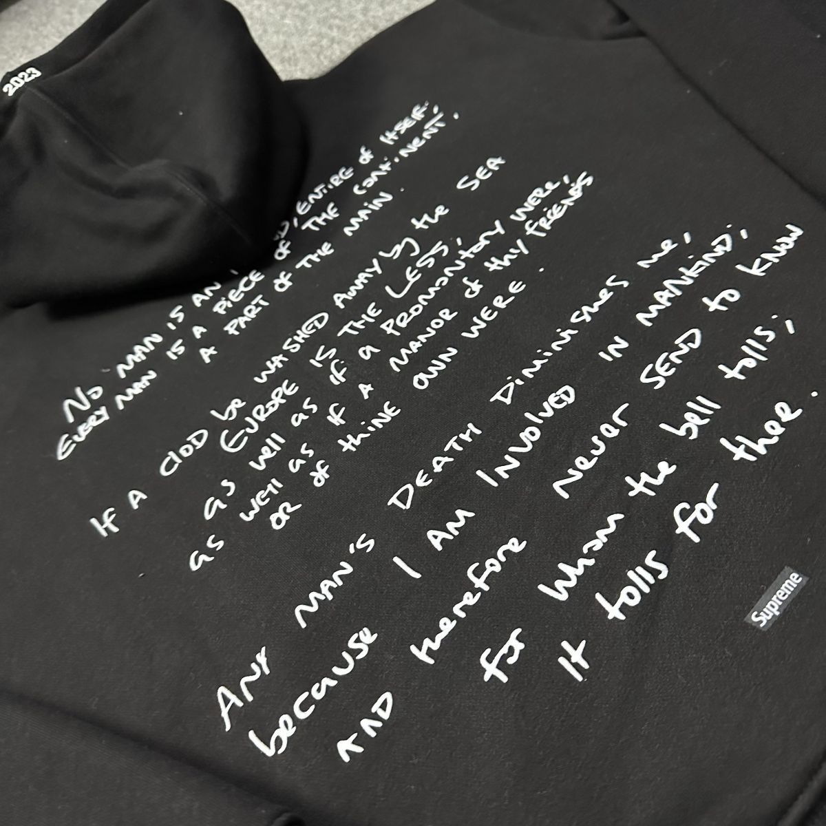 Hoodie Supreme x Corteiz Noir — vue 14 dos poème