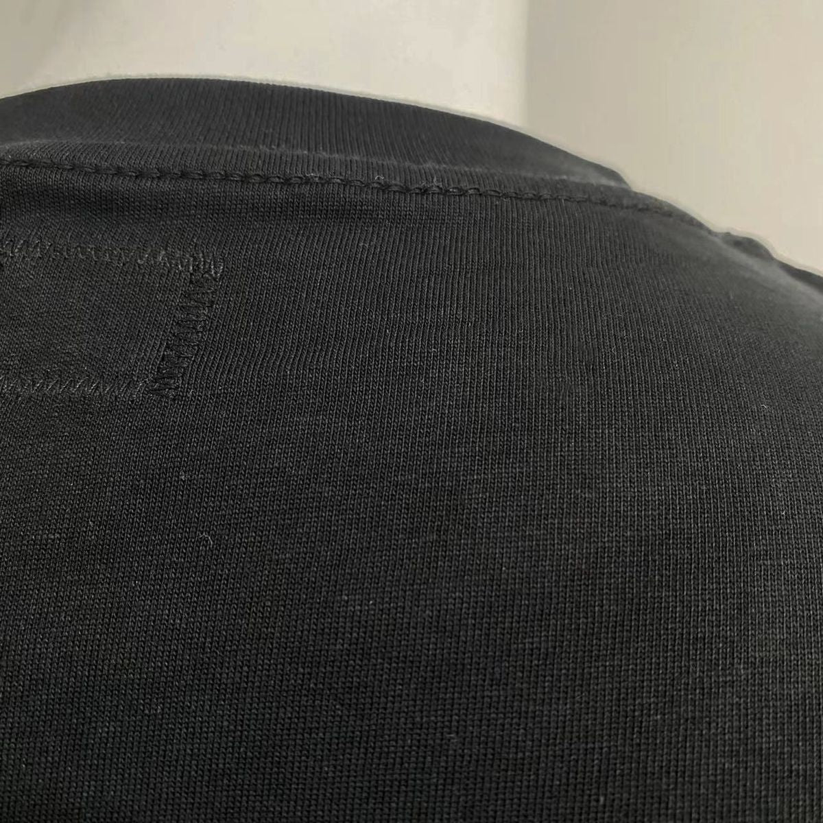 detail noir tissu