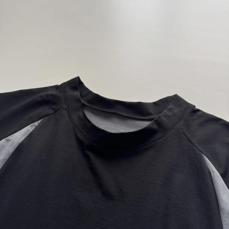 detail noir col