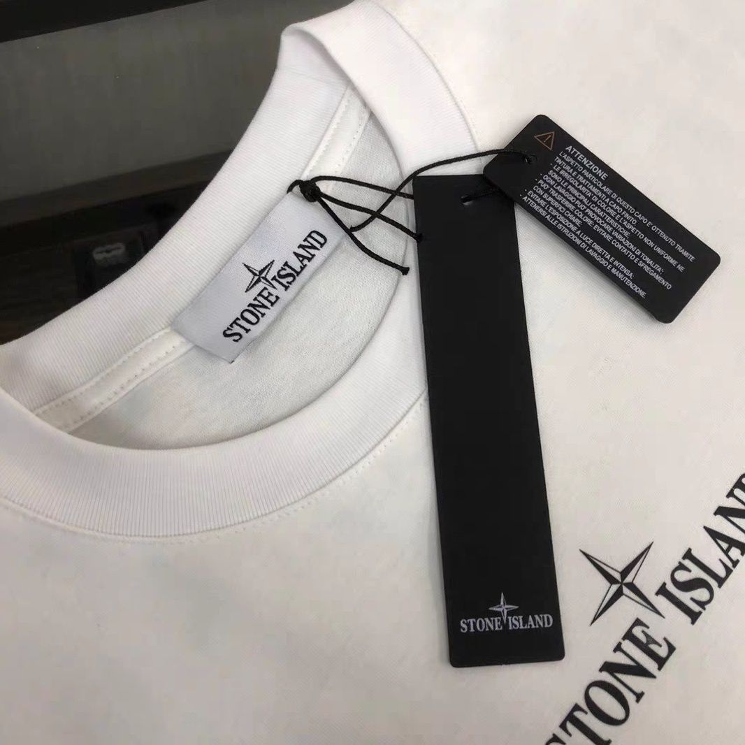 detail blanc col certilogo