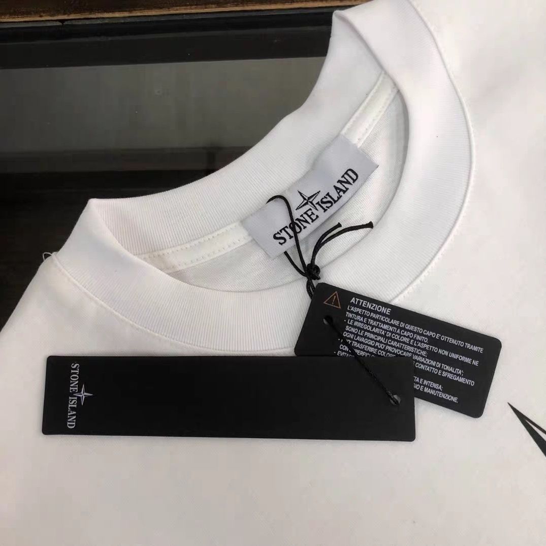 detail blanc col certilogo