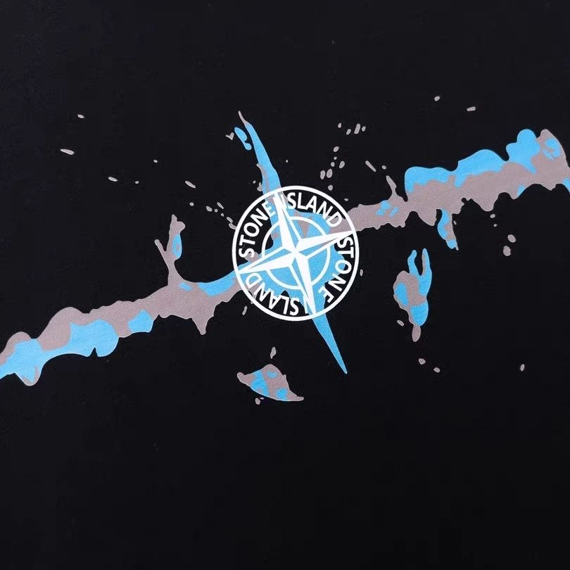 detail noir print zoom