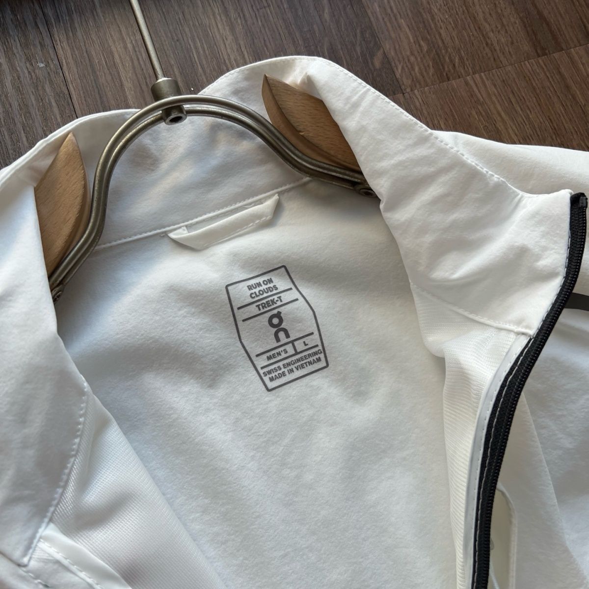 blanc col tag trek-t