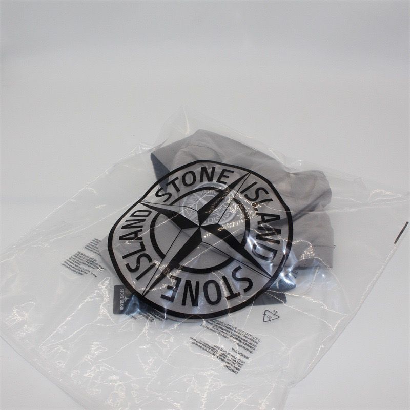 gris pâle noir packaging