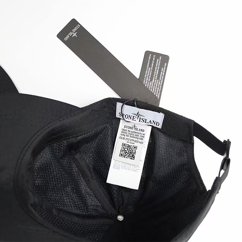 noir detail tag authenticite