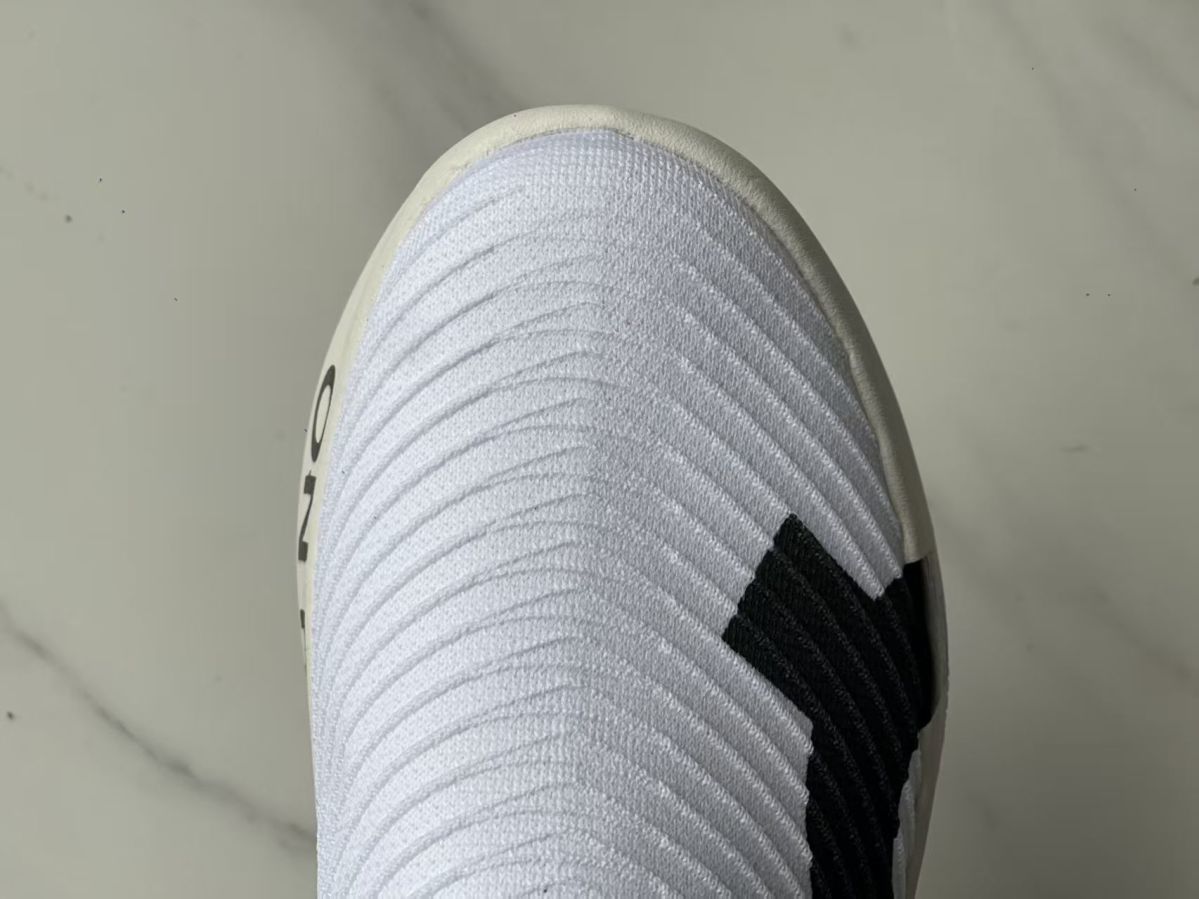 blanc detail 3