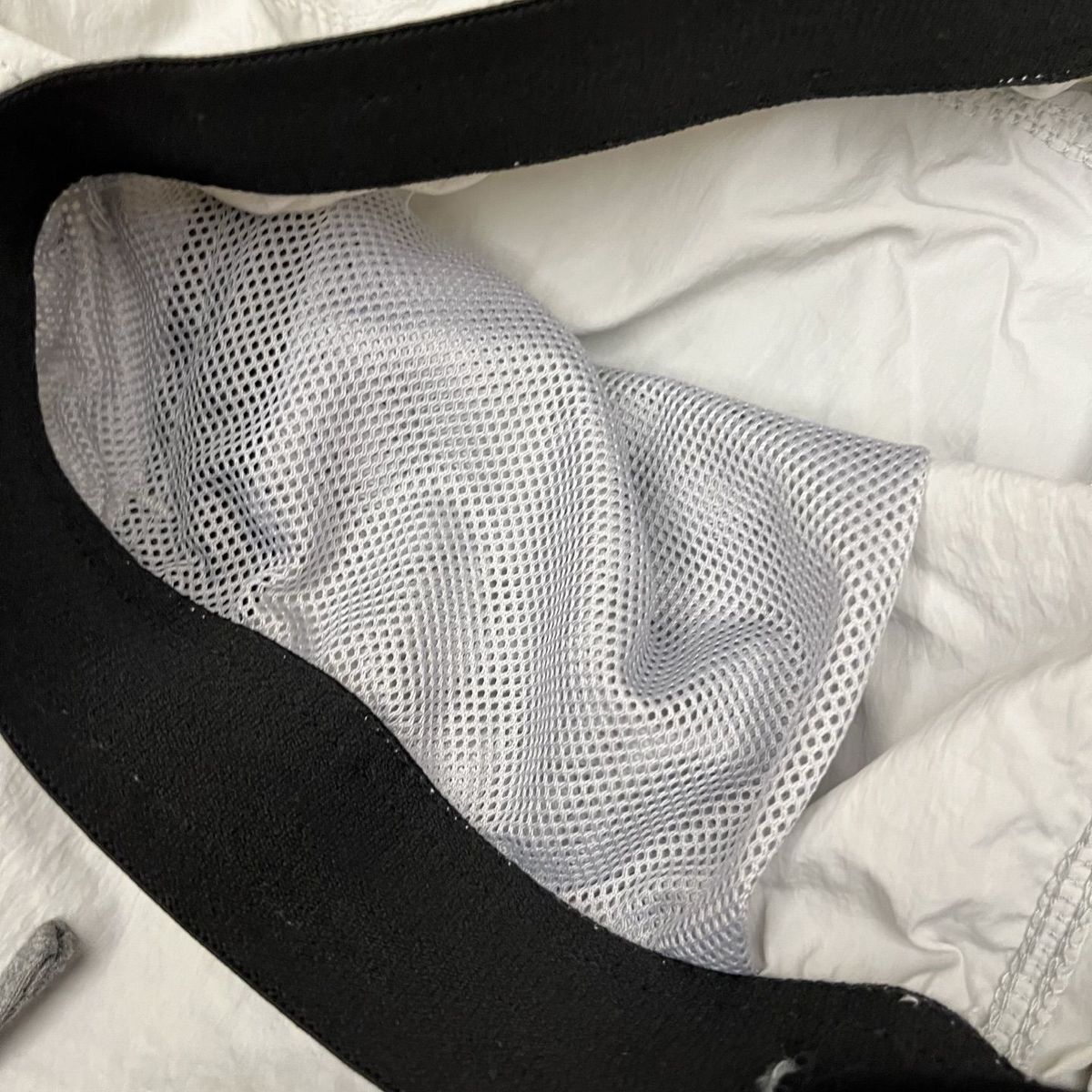 noir detail mesh