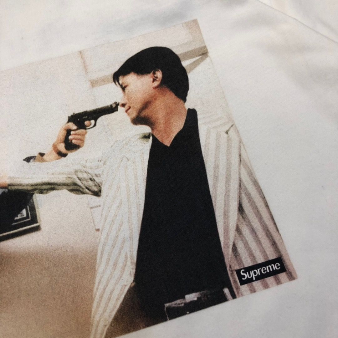 blanc detail logo supreme