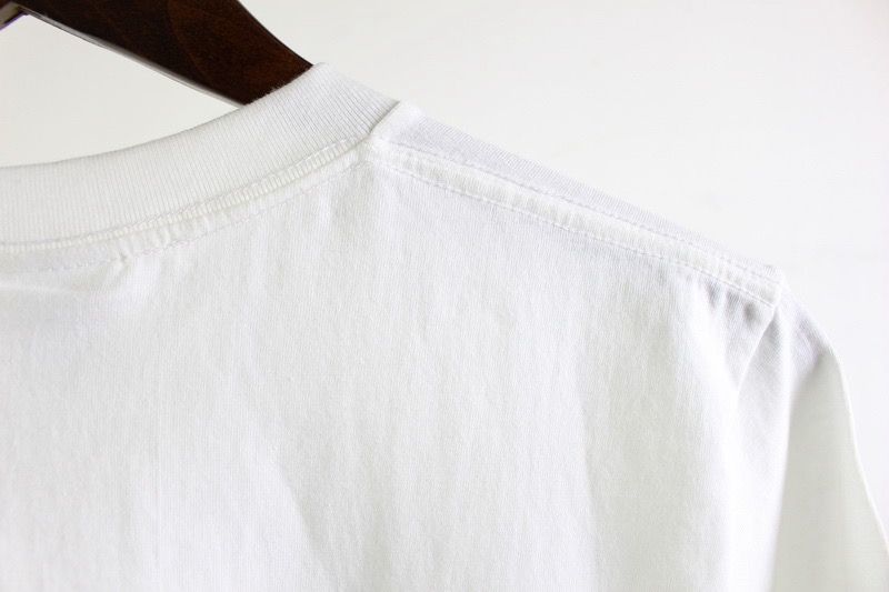blanc detail epaule