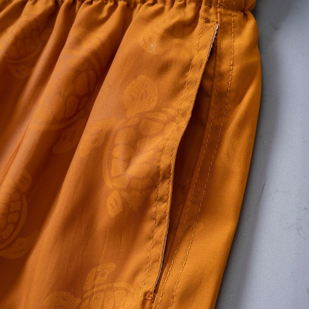 orange detail poche laterale