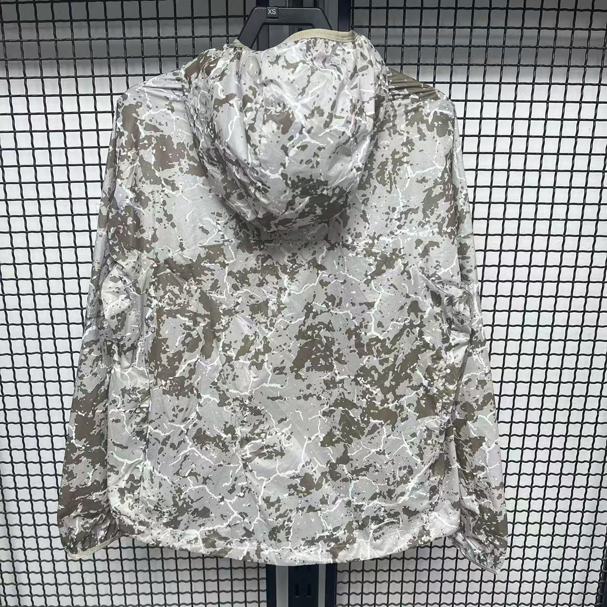 camo beige detail dos