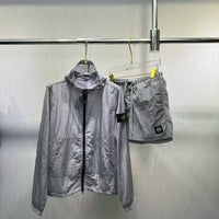 Gris