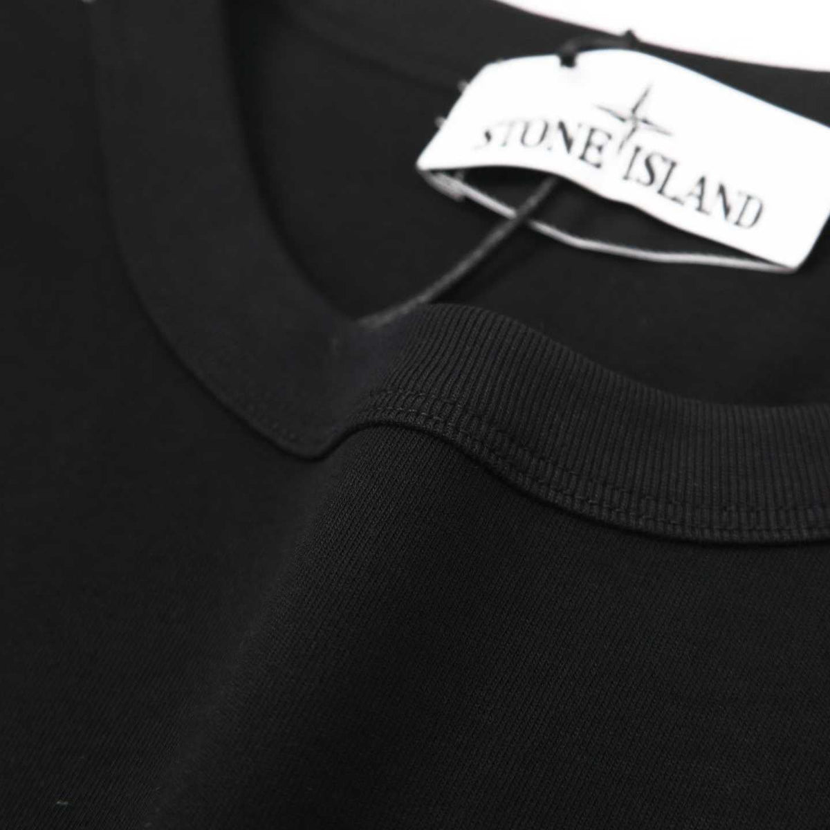 noir col