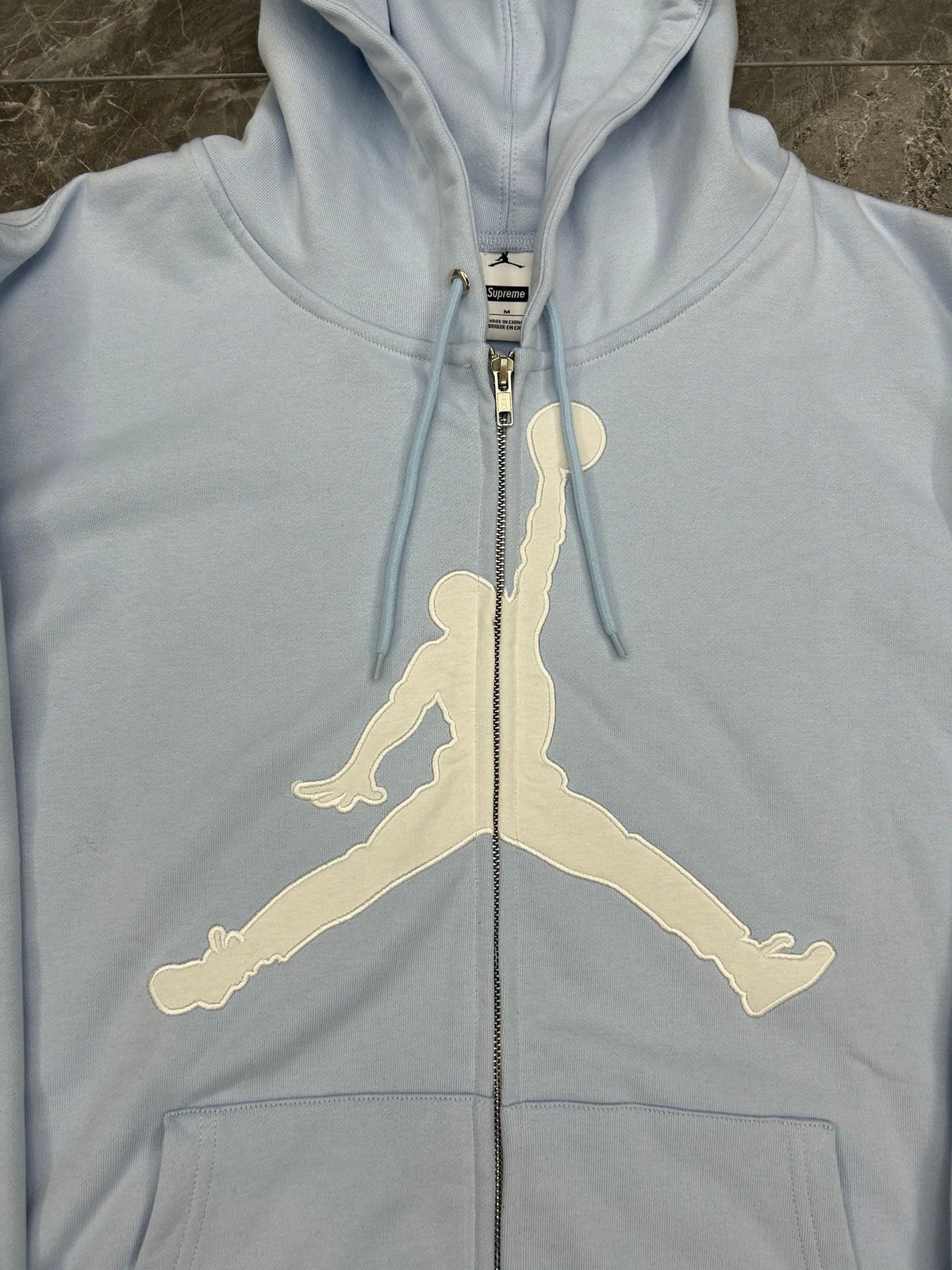 bleu ciel detail jumpman