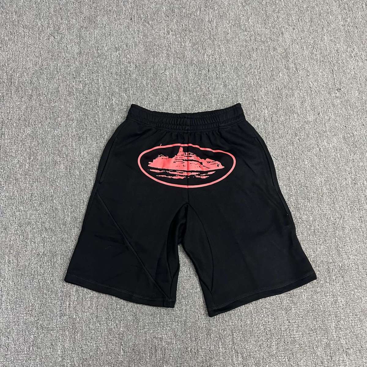Short Corteiz Alcatraz Noir Logo Rouge — vue 1