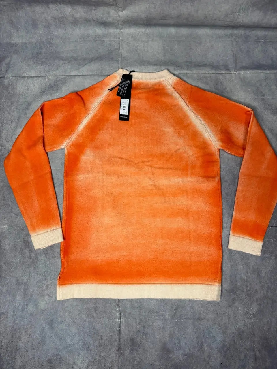 Pull Stone Island Orange Fade — vue 4 dos