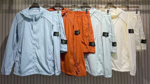 Ensemble Stone Island Veste à Capuche + Short