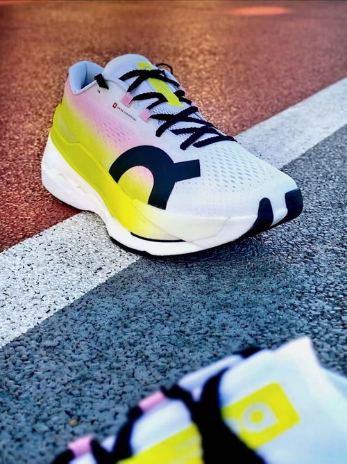 Chaussure On Cloudboom Strike LightSpray Race